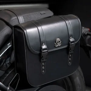 Dyna Saddlebags - Riveted Classic Leather Motorcycle Set