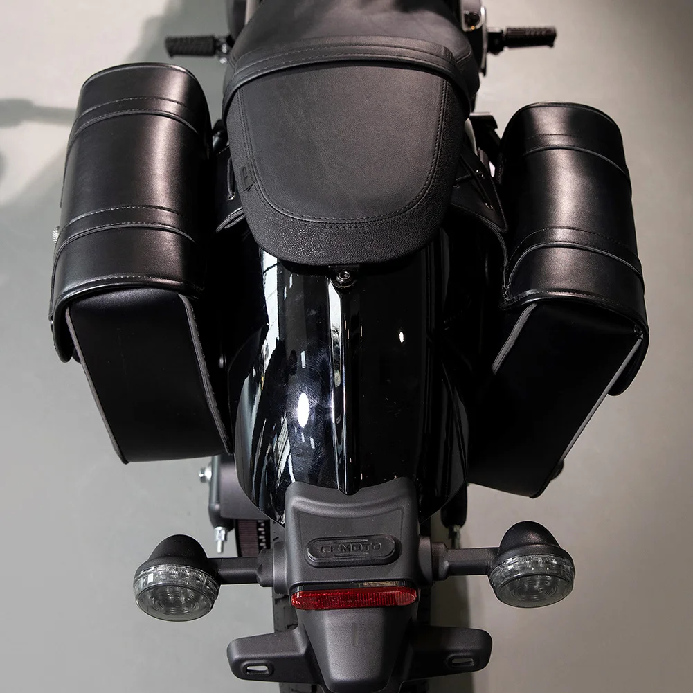 Dyna Saddlebags - Riveted Classic Leather Motorcycle Set - Image 5