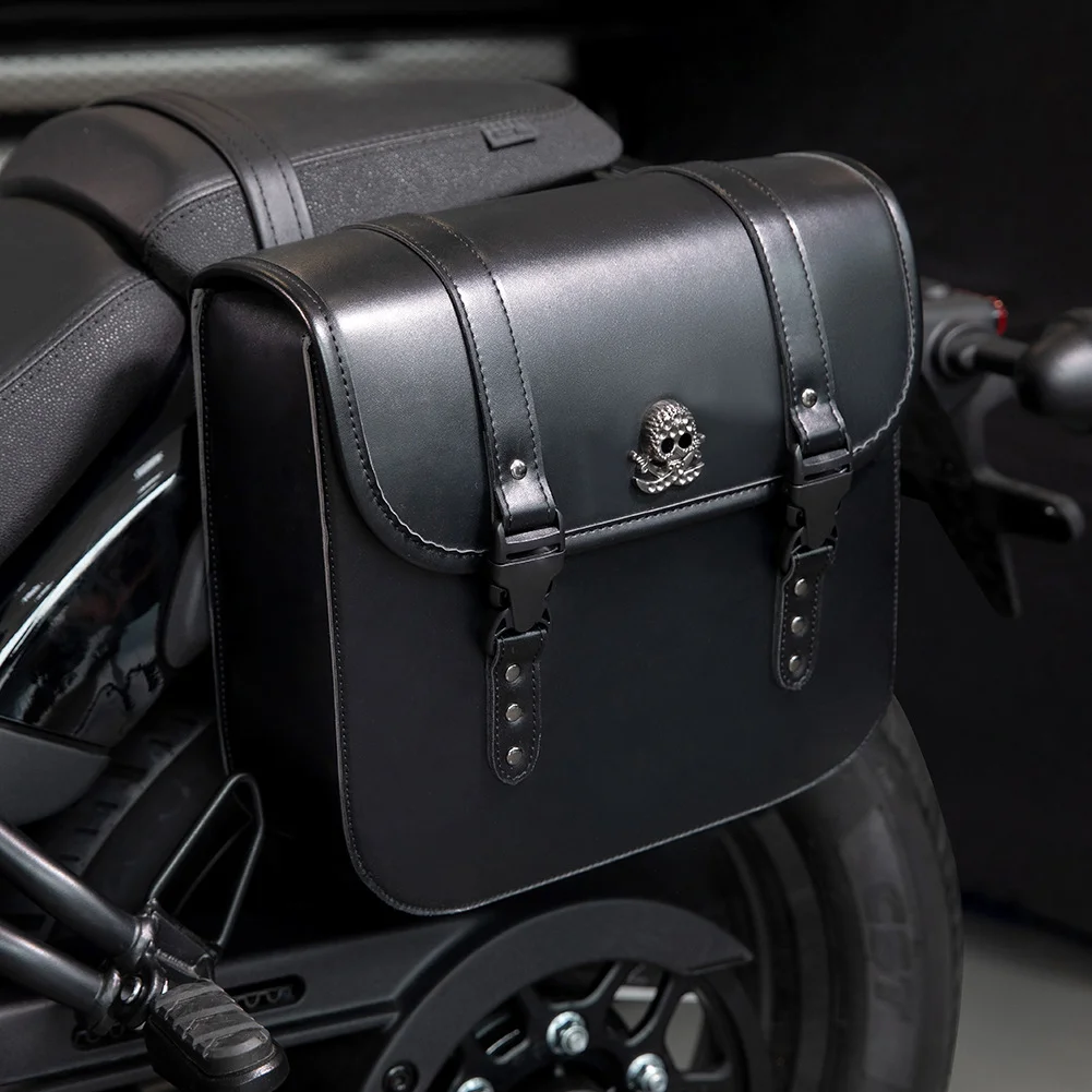 Dyna Saddlebags - Riveted Classic Leather Motorcycle Set - Image 7