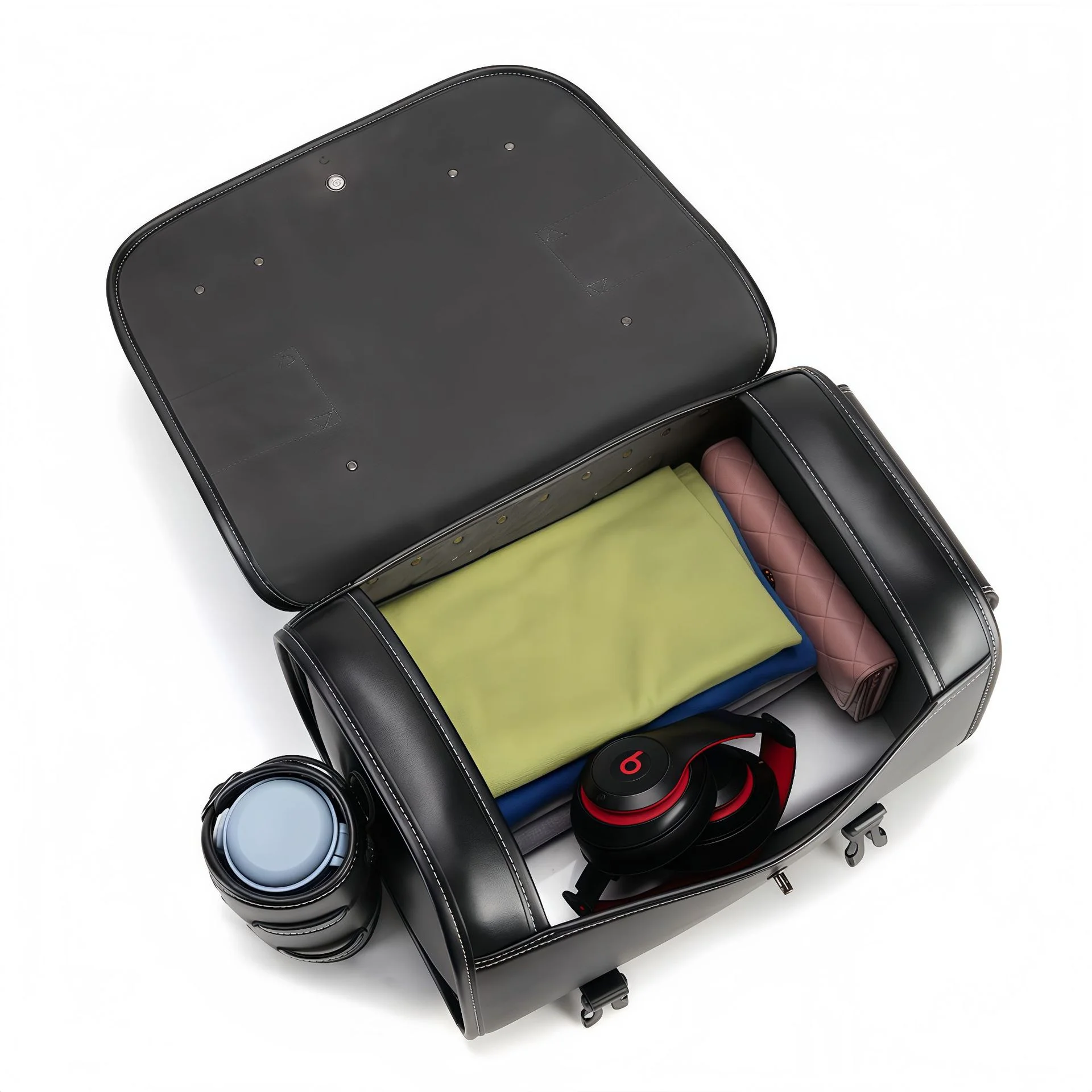 Softail Saddlebags - XL Expedition Leather Motorcycle Bag - Image 4